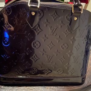 Louis Vuitton Alma vernis